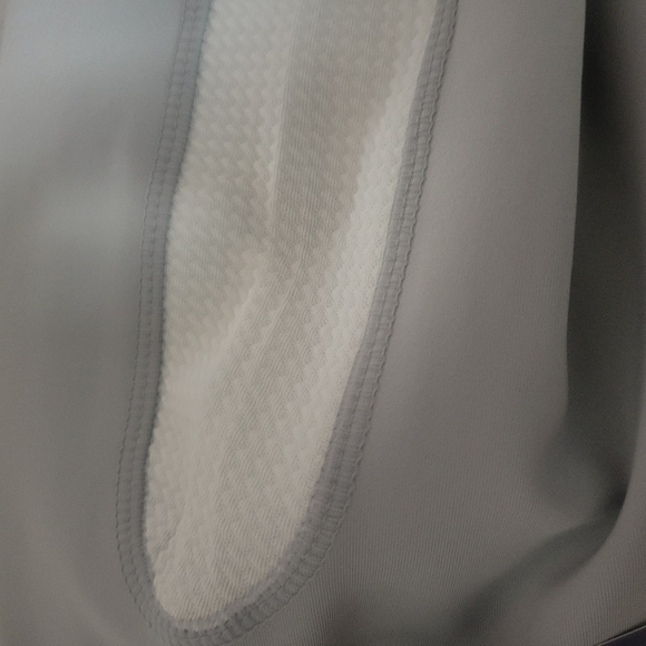 NWT Threads 4 Thought leggings size medium - Picture 3 of 13